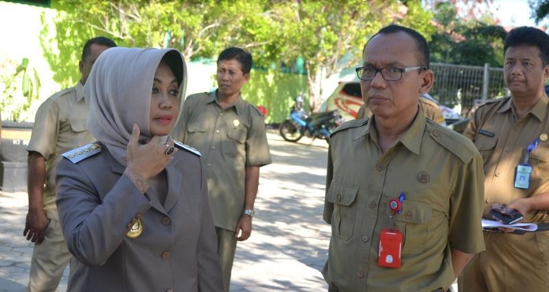 WALIKOTA BONTANG LAKUKAN SIDAK, PANTAU PELAKSANAAN UN DI TINGKAT SMP