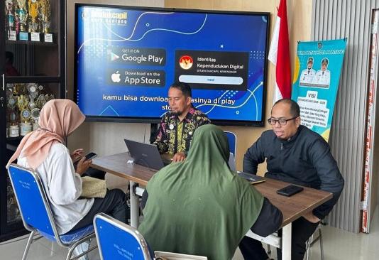 Sambangi Kelurahan Gunung Elai, Sebanyak 69 Warga Berhasil Aktivasi IKD