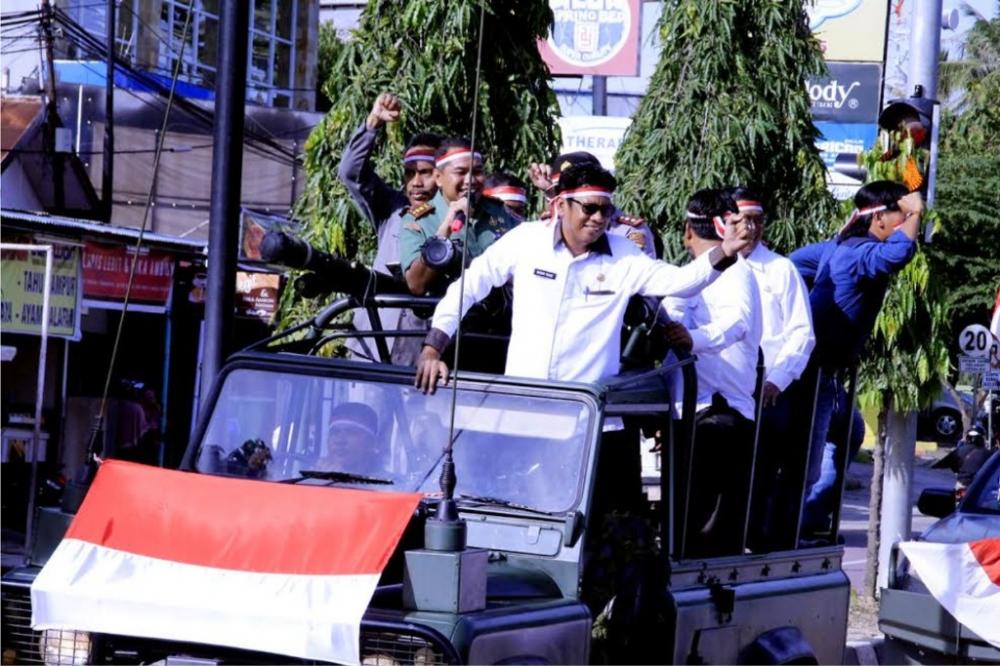 Rombongan Pawai Nusantara Bersatu Serukan NKRI Harga Mati