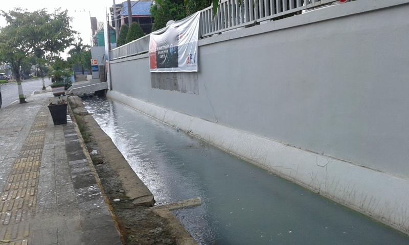 SUDAH DIUSULKAN SEJAK 2006, DRAINASE BUNTU INI TAK KUNJUNG DAPAT PENANGANAN