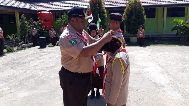 Siswa SMKN 1 Muara Wahau Diberi Pelatihan Dasar Kepramukaan 