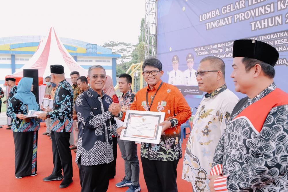 Dukung Pengembangan Teknologi Tepat Guna di Masyarakat, PKT Terima Penghargaan dari Pemprov Kaltim