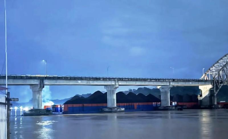 Cara Pemprov Kaltim Mitigasi Insiden Berulang di Sungai Mahakam    