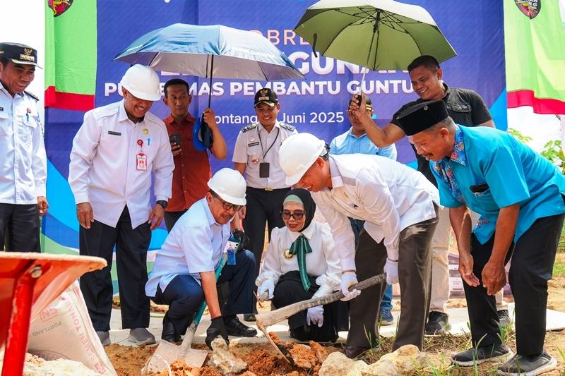 Pupuk Kaltim Bantu Pustu Guntung Rp2,2 Miliar