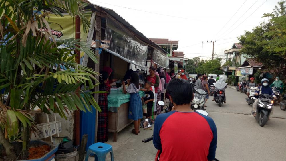 Pecak, Jajanan Khas Guntung yang Ada Hanya di Bulan Ramadhan