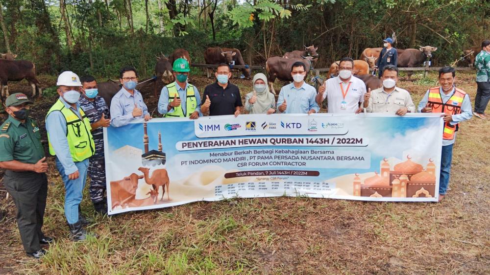 Sambut Idul Adha 2022, PT IMM Serahkan 96 Ekor Hewan Qurban