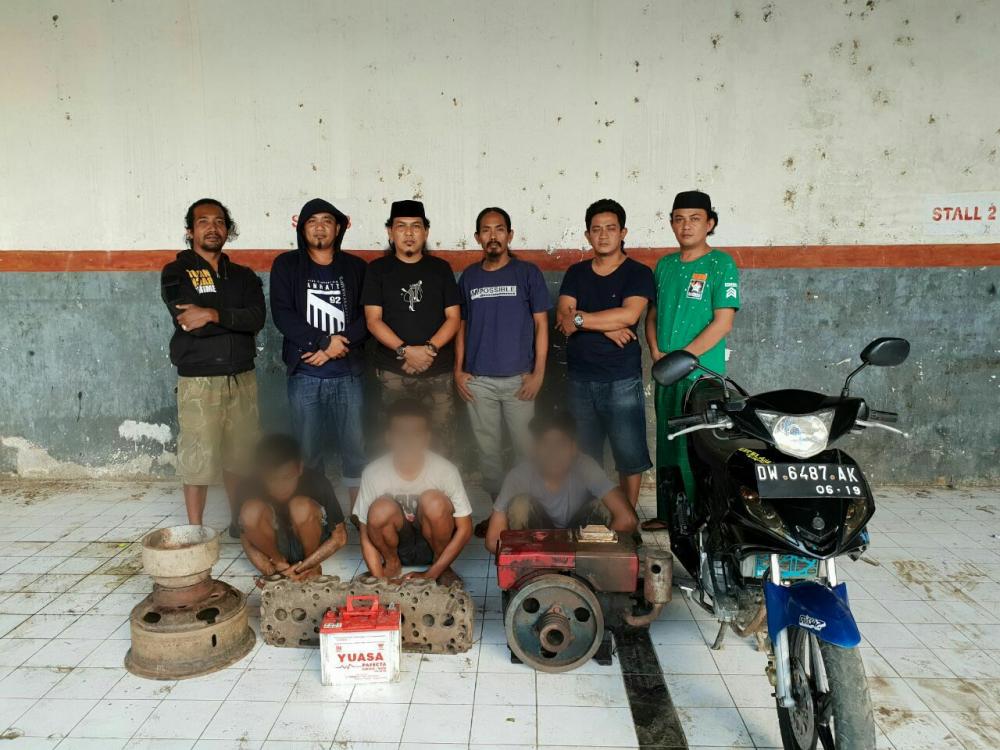 Maling Onderdil Mobil di Bone Digulung Polisi