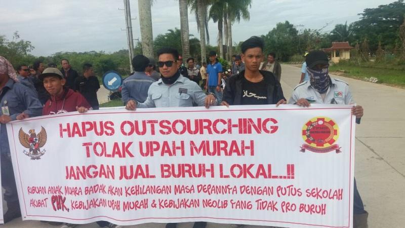 Aksi Damai FPMB Tuntut Komitmen Vico