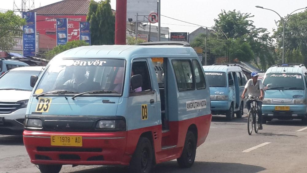 PEMERINTAH BONTANG DIMINTA PEDULI TERHADAP EKSISTENSI ANGKOT