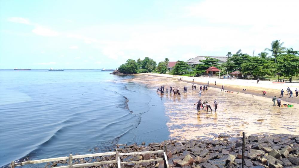 Tumpahan Minyak, Balikpapan Ditetapkan Darurat Lingkungan
