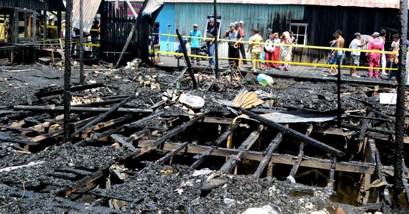 SI JAGO MERAH KEMBALI BERAKSI, SATU RUMAH DI SELAMBAI HANGUS TAK BERSISA