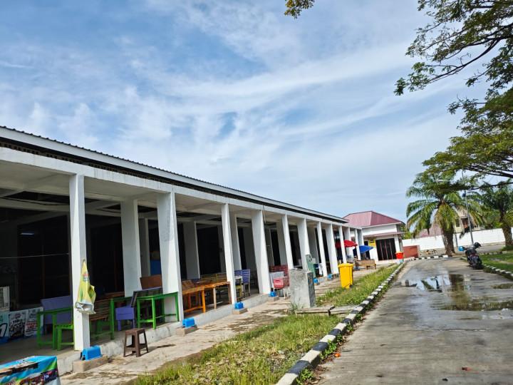 Kios Pedagang Lang-Lang Dapat Sentuhan Baru, Dispopar Bontang Bakal Pasang Rolling Door dan Neon Box