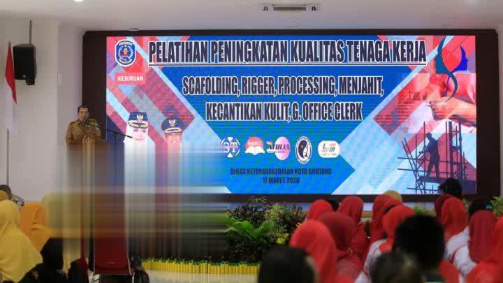 Tingkatkan Kualitas Tenaga Kerja, Disnaker Bontang Gelar 6 Pelatihan Sekaligus