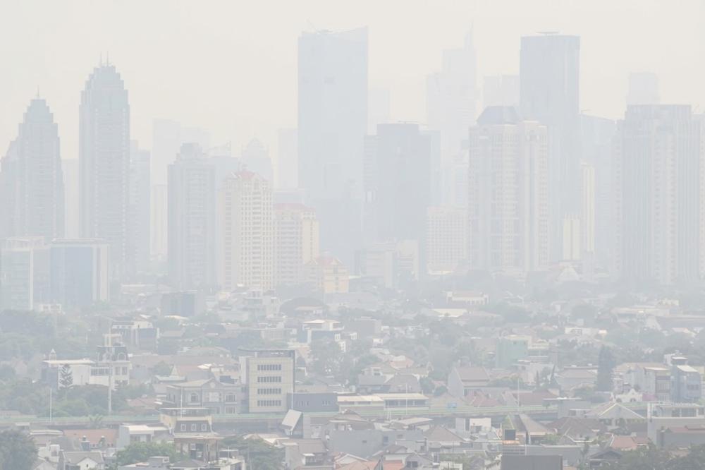Asap Karthula Mulai Menjauh, Udara Jakarta Belum Aman 
