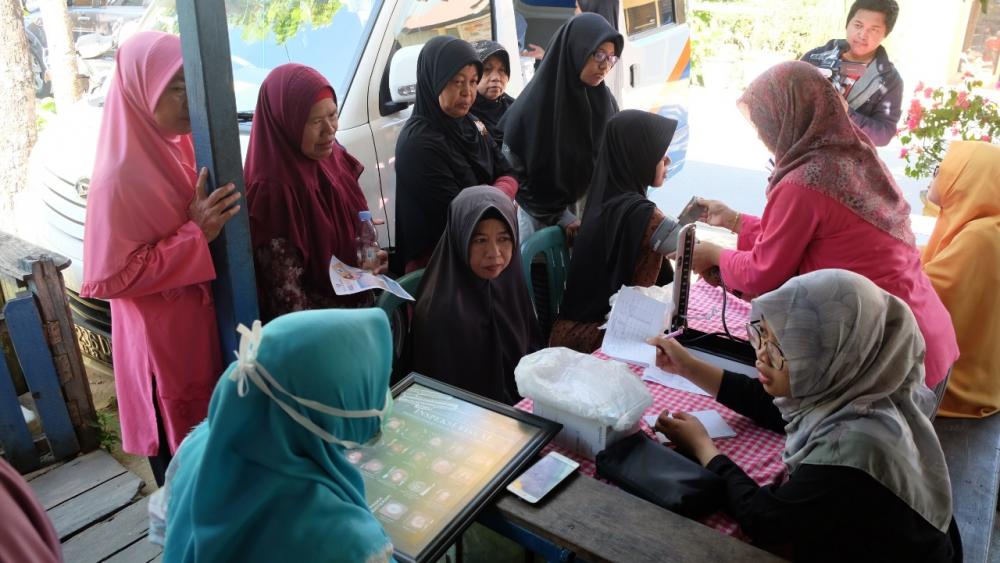 Peduli Kesehatan, Pupuk Kaltim Gelar Posbindu Bagi Masyarakat Guntung