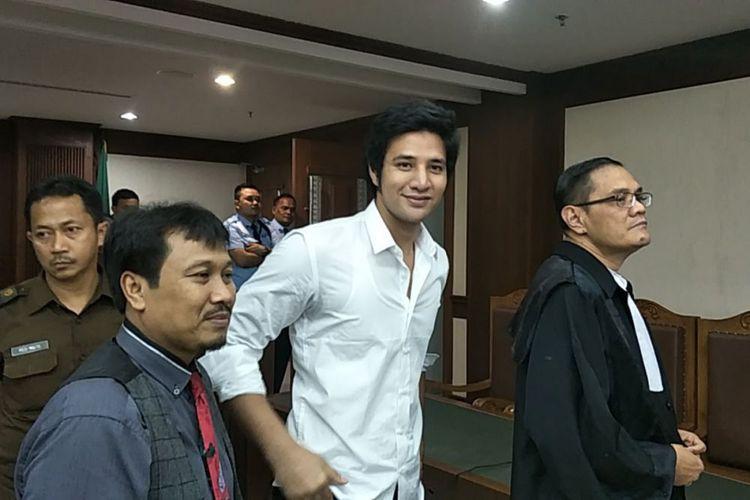 Ammar Zoni Divonis 1 Tahun, JPU Masih Pikir-pikir