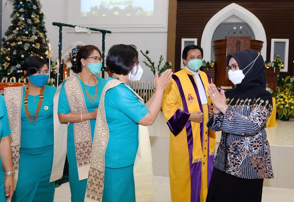 Wawali Najirah Hadiri Perayaan Natal PWGT Jemaat Efrata Bontang