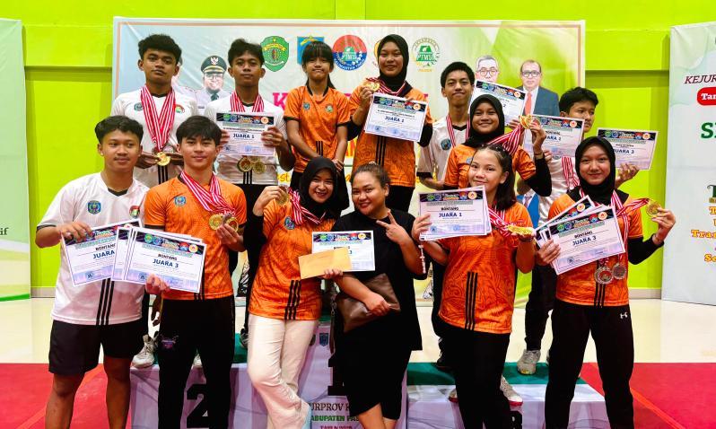 Atlet Binaan PTM Pupuk Kaltim Borong Gelar, Bontang Juara Umum Kejurprov Tenis Meja Kaltim 2025
