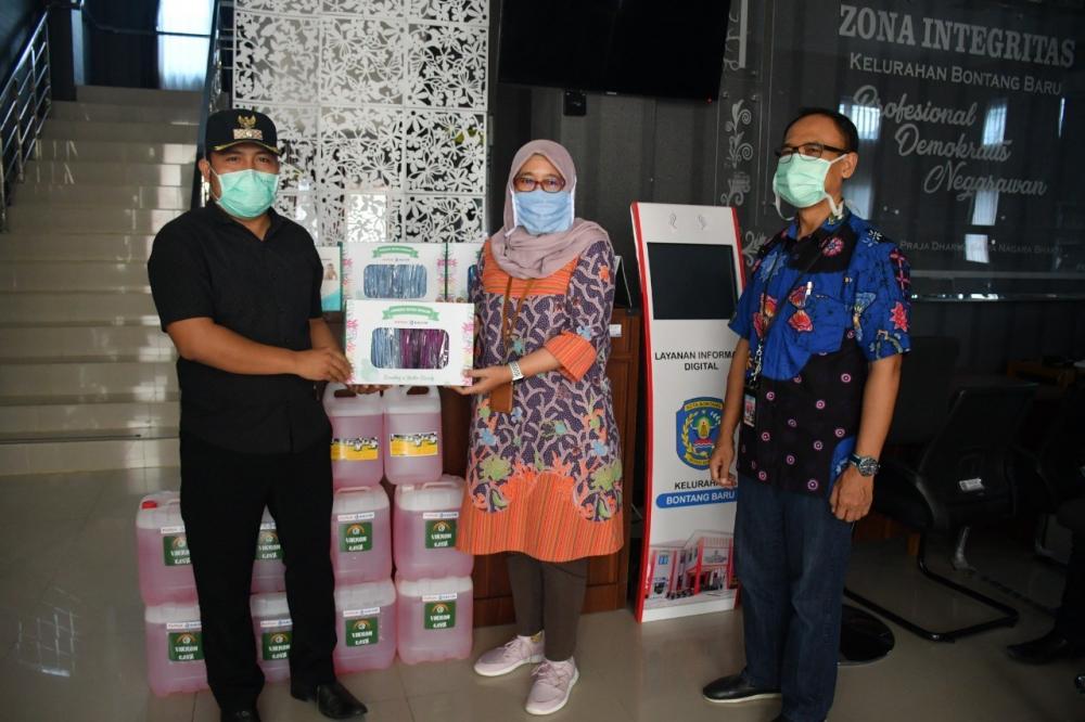Lurah Bontang Baru Apresiasi Bantuan Pupuk Kaltim Untuk Penanganan Covid-19