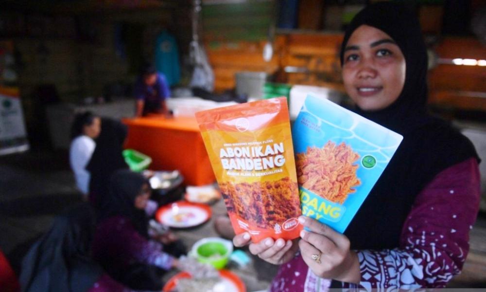 Saat Kepala Udang Tak Lagi Jadi Sampah: Cerita Perempuan Derawan Menciptakan Uludang Crispy