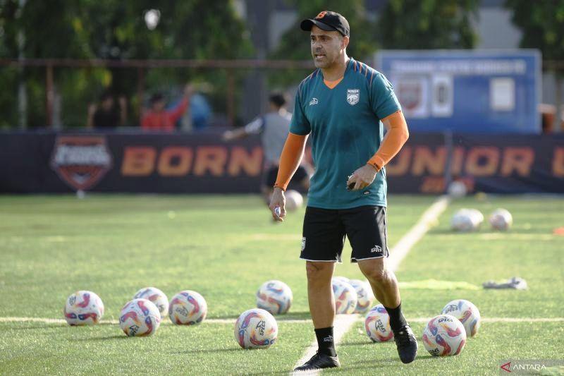 Borneo FC Tempel Persib, Lefundes Simpan “Rahasia” Perburuan Gelar