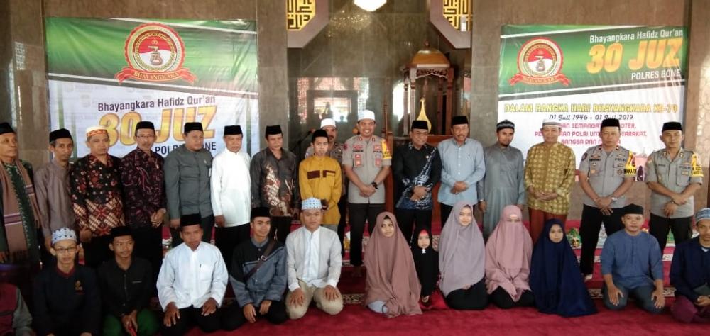 49 Hafiz dari Berbagai Daerah Berkompetisi di Polres Bone