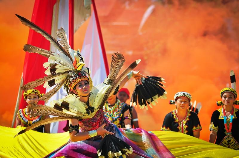 Lahir dari Budaya, Dirikan Sanggar Tari Apau Punyaat: Anastasia Hiyang