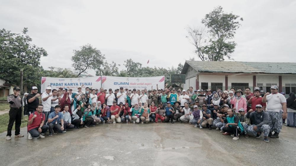 Melalui Program BUMN Hadir Untuk Negeri, PT Pupuk Kaltim Renovasi Sekolah