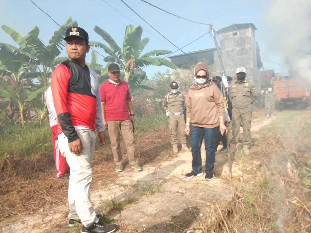 Najirah Minta Perusahaan Bantu Turunkan Alat Barat Untuk Pengerukan Sungai