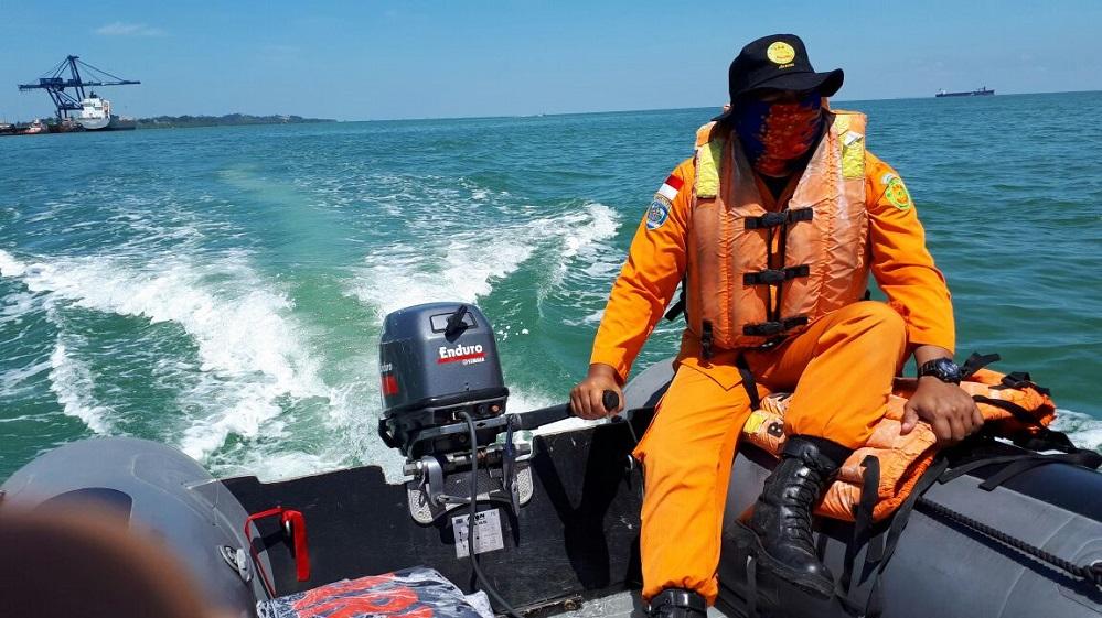 Kapal Bermuatan Kayu Terbalik di Perairan Tarakan, Satu Penumpang Hilang