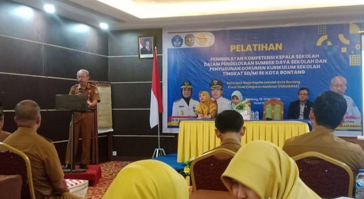 Fokus Penguatan Kompetensi dan Penyusunan Kurikulum, Disdikbud Bontang Gelar Pelatihan Kepala Sekola
