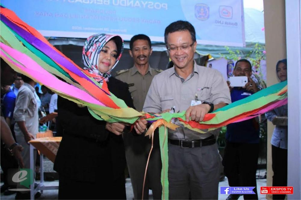 Wali Kota Neni Resmikan Posyandu Berbas Pantai