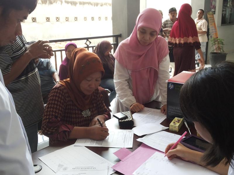 BERSAMA BKMO KALTIM, DINKES BONTANG ADAKAN OPERASI KATARAK SECARA GRATIS