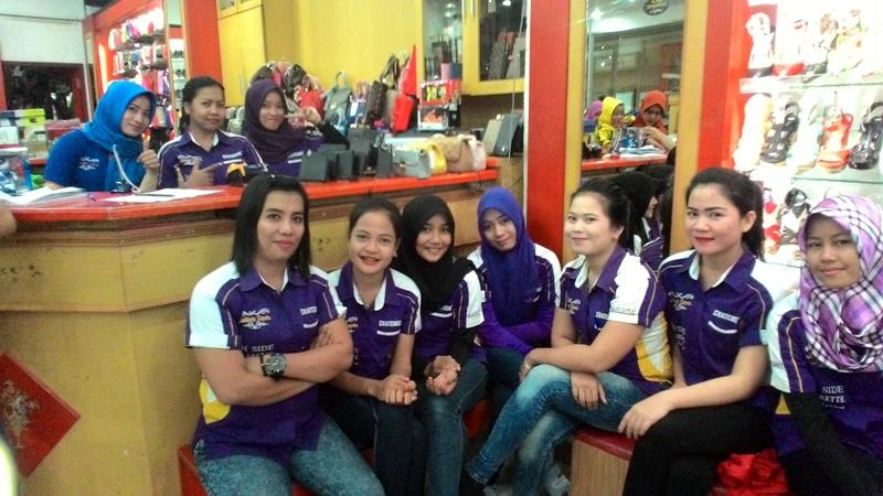 JELANG LEBARAN, OMZET MAHKOTA SEPATU BONTANG ALAMI PENINGKATAN