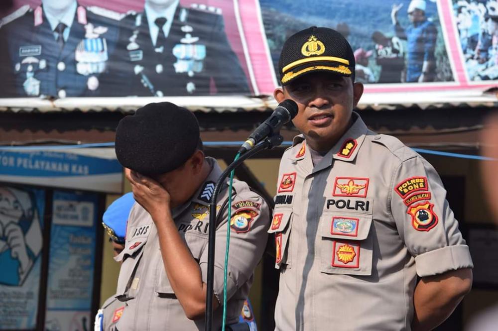 Subhanallah, AKBP Kadarislam Kembali Umrohkan Anggota