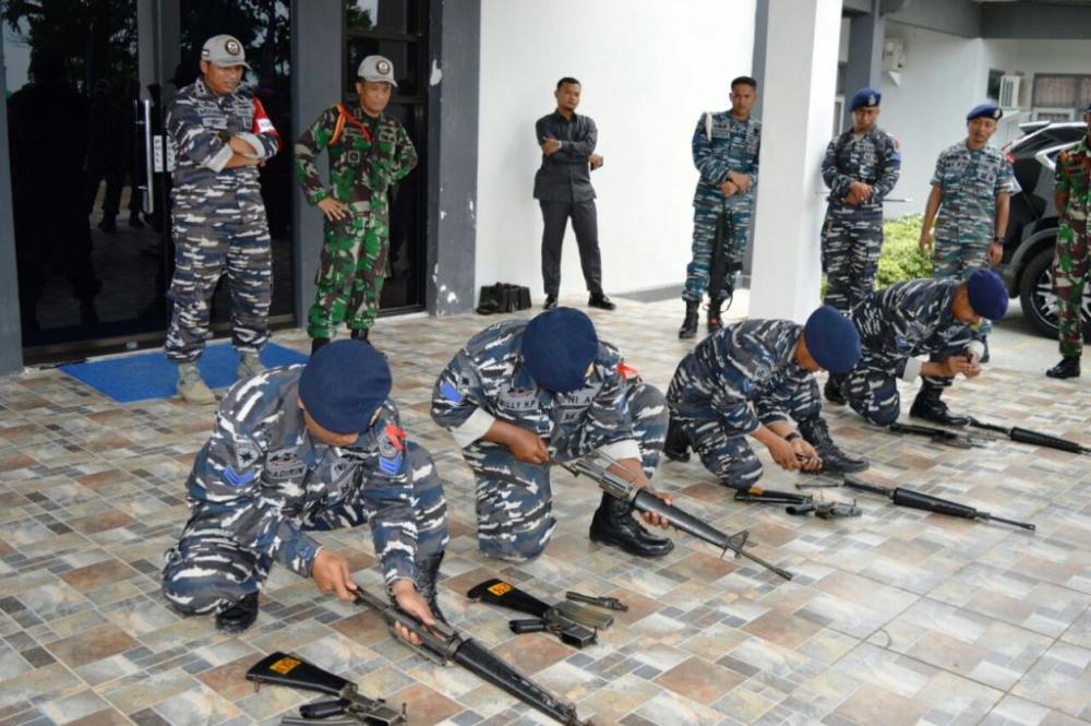 Uji Keterampilan Glagaspur Prajurit Lanal Sangatta