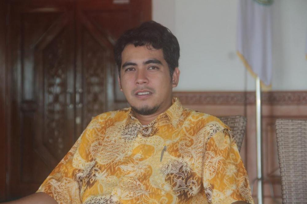 Sayid Anjas Ajak Warga Pulau Miang Jaga Aset PLTS