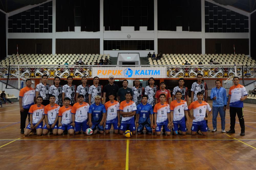 Jalin Silaturahmi, BV PKT Gelar Laga Voli Persahabatan dengan Badak LNG All Star