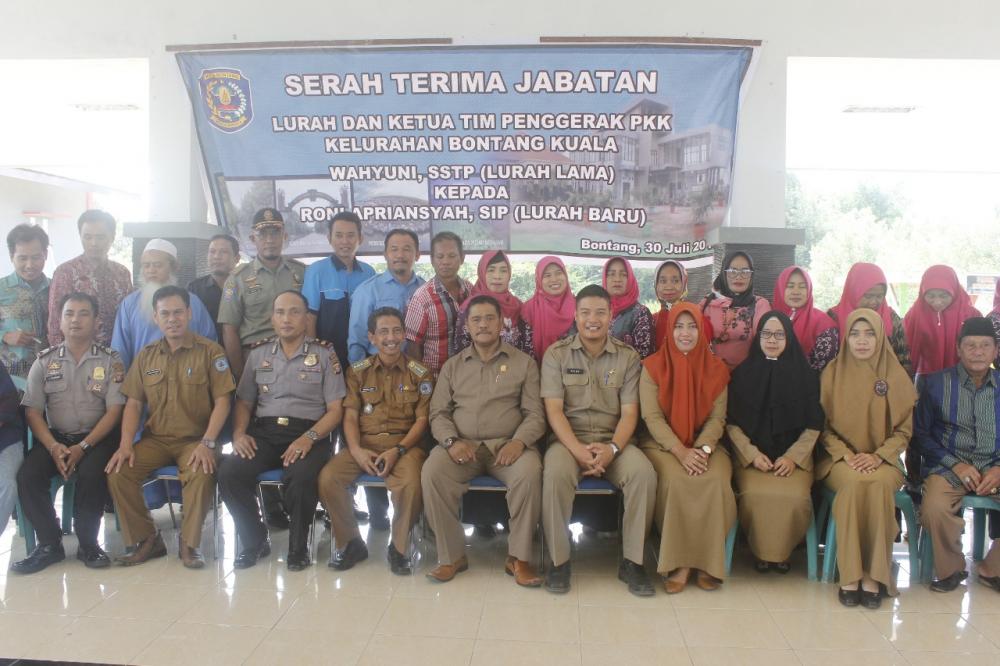 Pisah Sambut Lurah Bontang Kuala, Wahyuni Pesan Ini ke Suksesornya