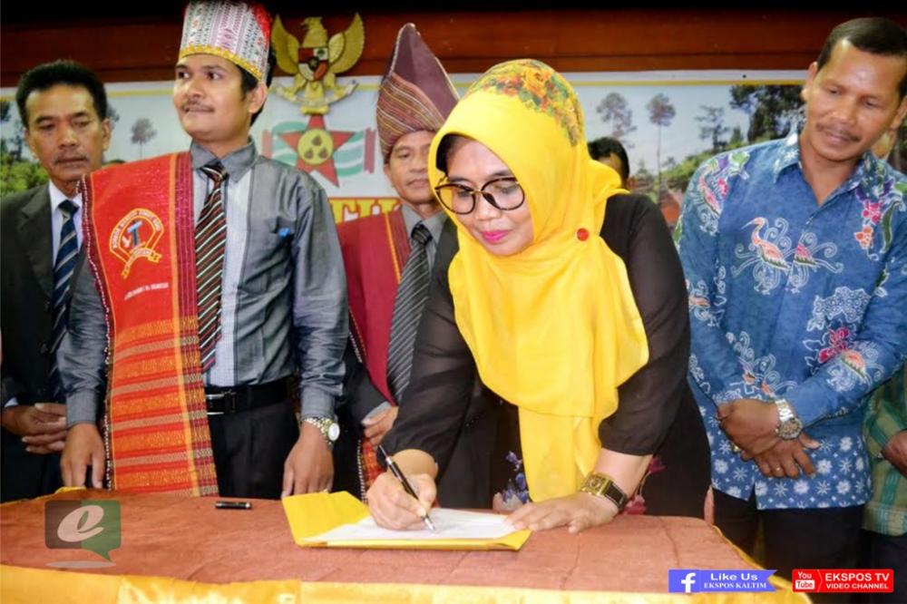 Wali Kota Neni Pesan Masyarakat Batak Bontang Berkonstribusi Wujudkan Visi Misi Wali Kota