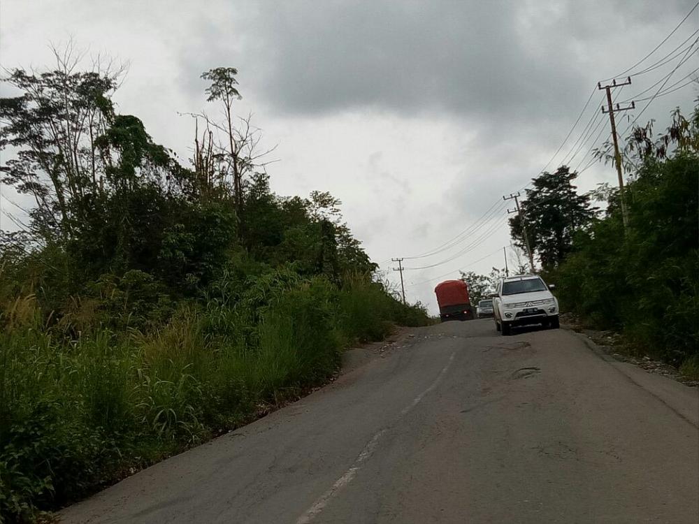 Gubernur Juga Soroti Jalan Poros Bontang-Sangatta