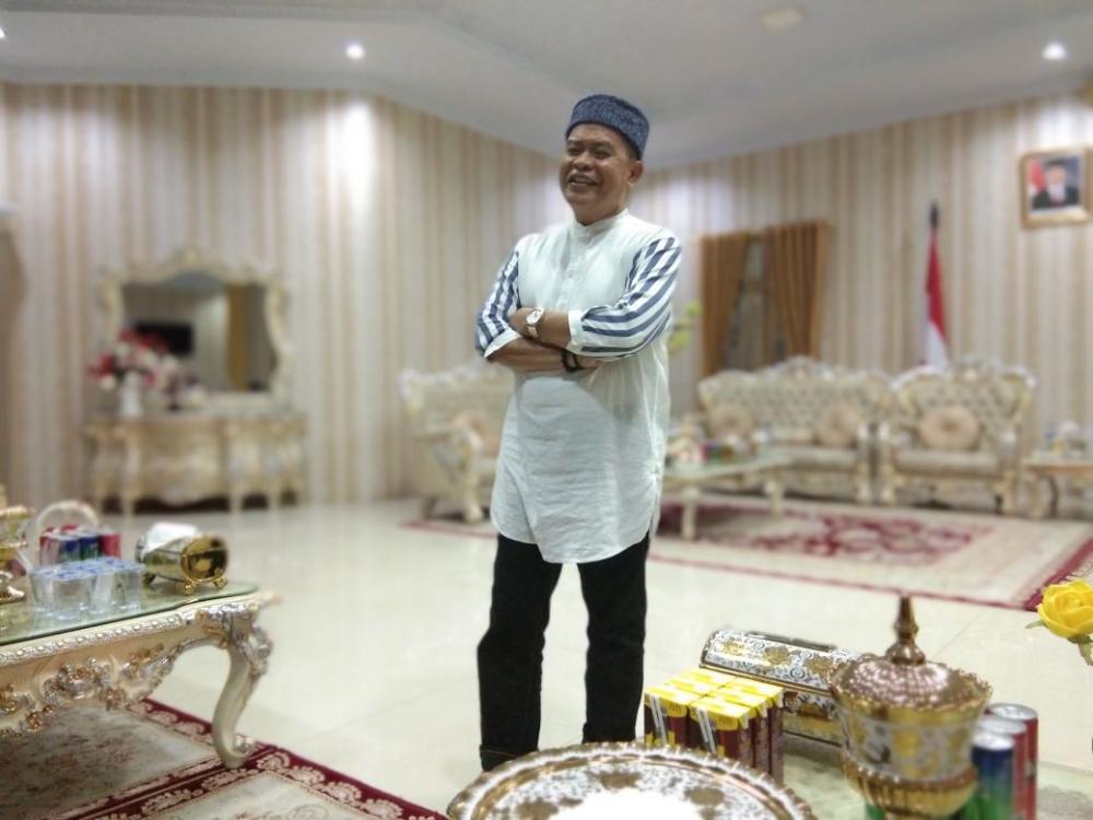 Bercengkrama dengan Wartawan di Malam Takbiran, Pj Bupati Bone Tekankan Ini