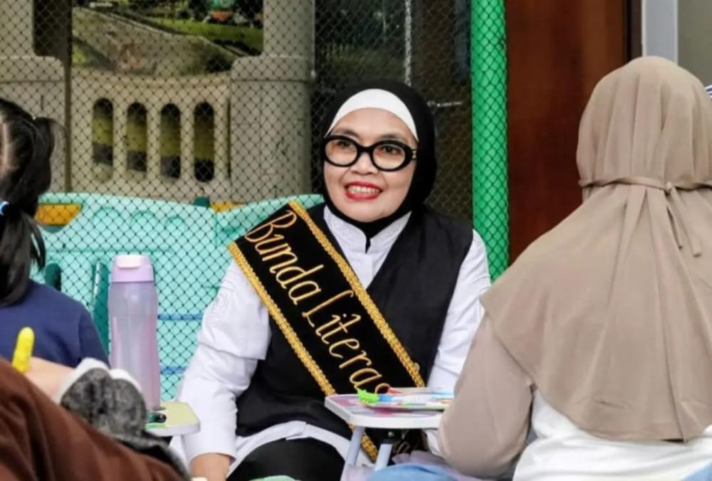 Daripada Main Gadget saat Liburan, Wali Kota Neni Ajak Orang Tua Antar Anak ke Perpustakaan