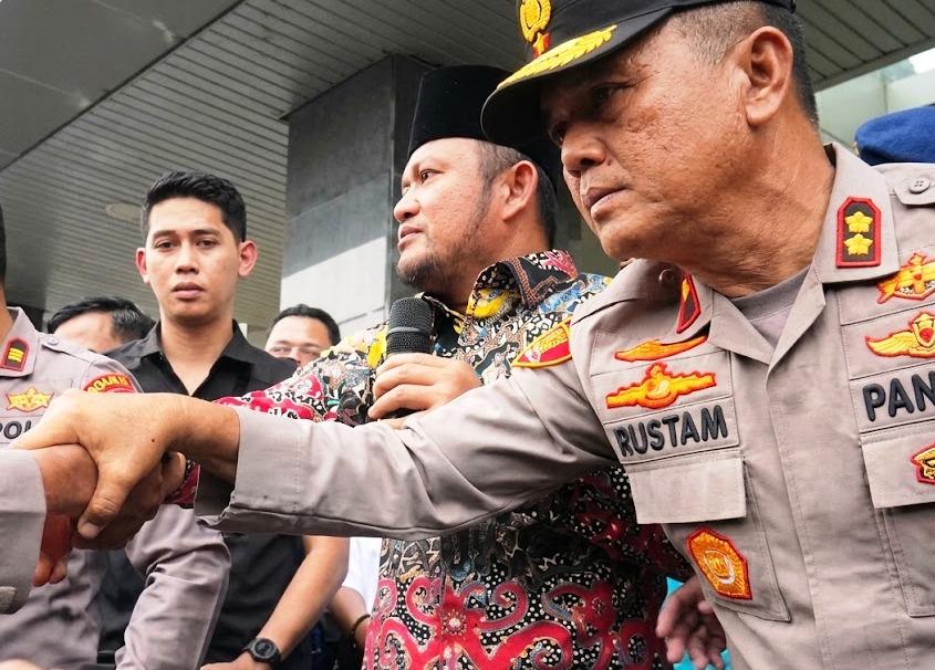 Gubernur Kaltim Pecat Ajudan yang Intimidasi Mahasiswa GMNI Usai Didemo
