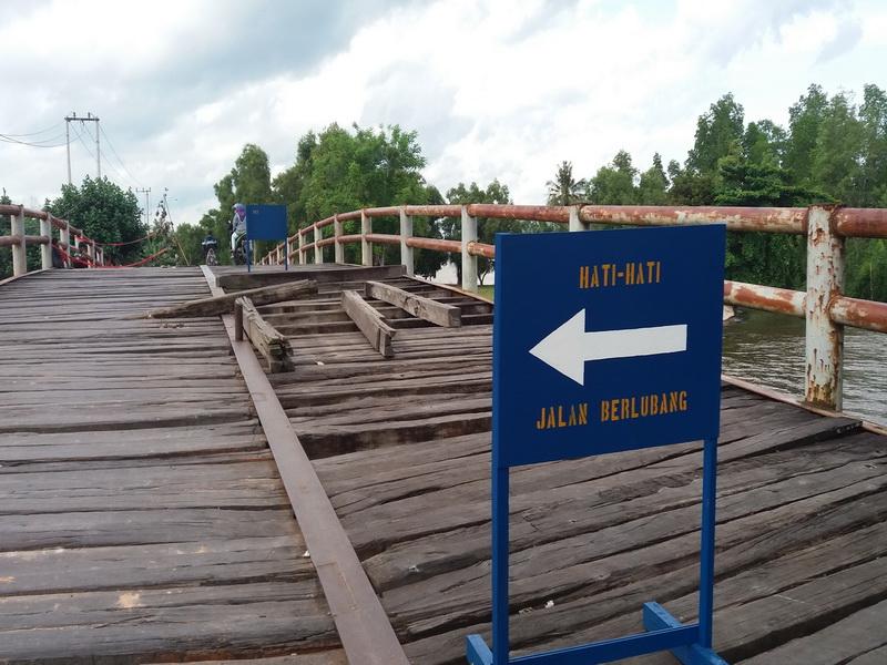  Kondisi Jembatan Penghubung Desa Muara Badak-Sambera Memprihatinkan
