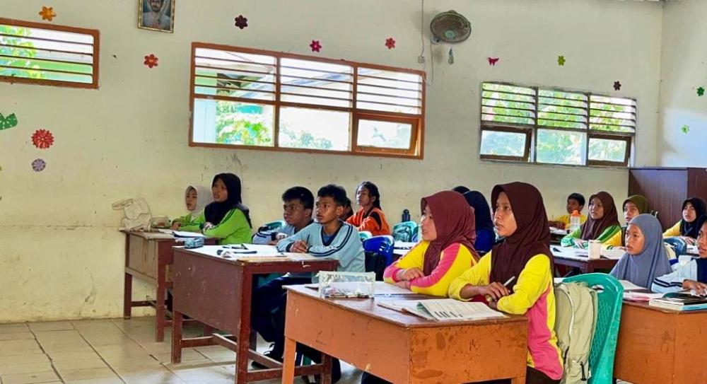 Gaji Guru Honorer Samarinda Nunggak 4 Bulan: Pemkot Dalih Arus Kas, DPRD Ingatkan Skala Prioritas