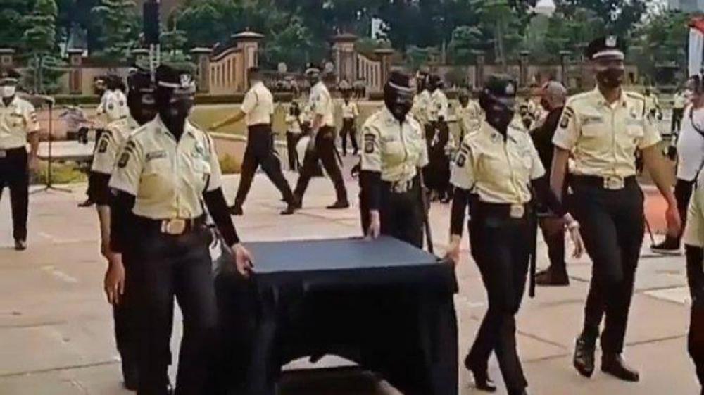 Tidak Lagi Sama dengan Polri, Seragam Satpam Kembali BerubahÂ 