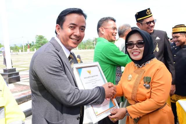 Dukung Bontang Jadi Kota Layak Anak, Pupuk Kaltim Terima Penghargaan