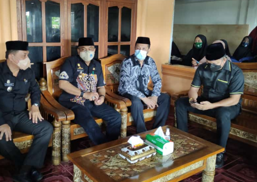 Kades Benteng Tellue Wafat, Bupati Bone Berduka Cita