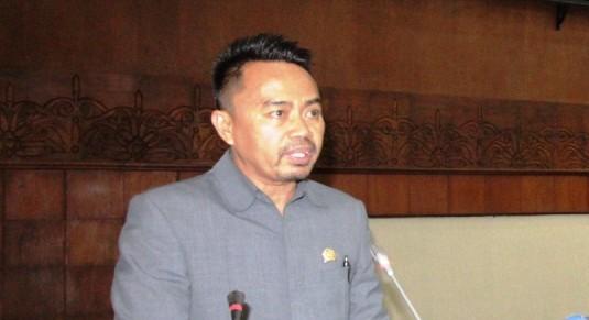 Dewan Minta Jalan Poros Samarinda - Muara Badak  Diperbaiki Total